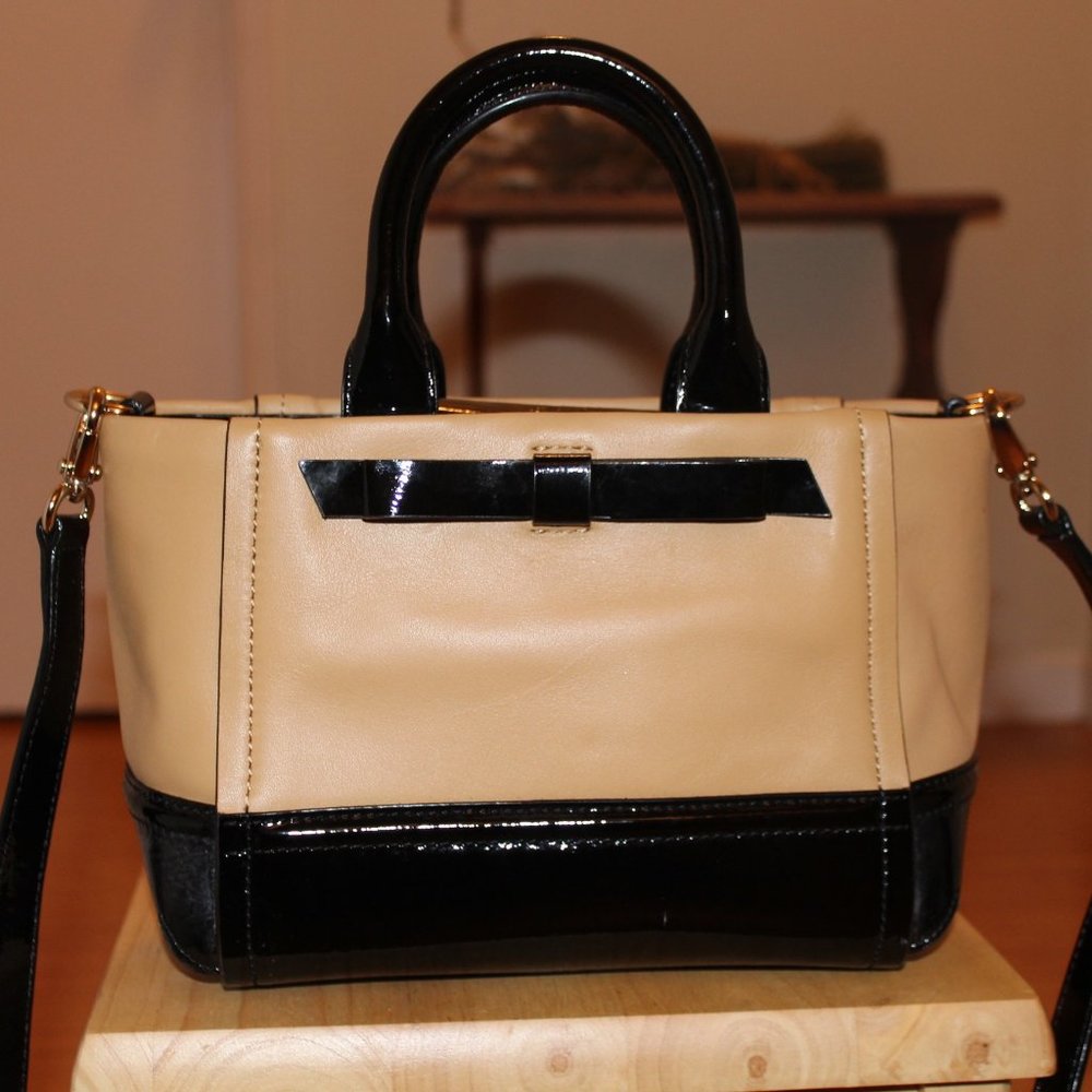 KATE SPADE Leather Tan/Black Bow Purse NWOT